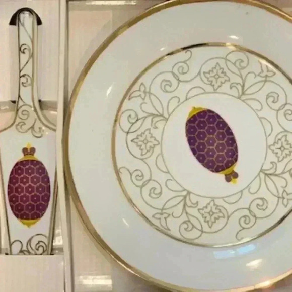 Porcelain Egg Cake Plate & Server  NWT - Picture 5 of 9